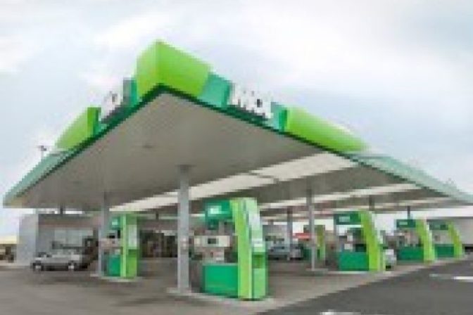 MOL Slovnaft benzín nafta čerpacia stanica