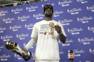 LeBron James v NBA priviedol Miami k titulu