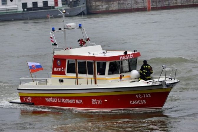Slovenským hasičom kúpili loď
