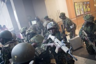Útok na obchodné centrum v Keni