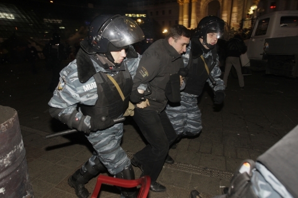 Desaťtisíc Ukrajincov protestovalo