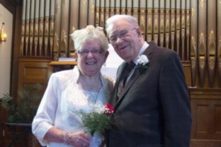 George Raynes a Carol Harris