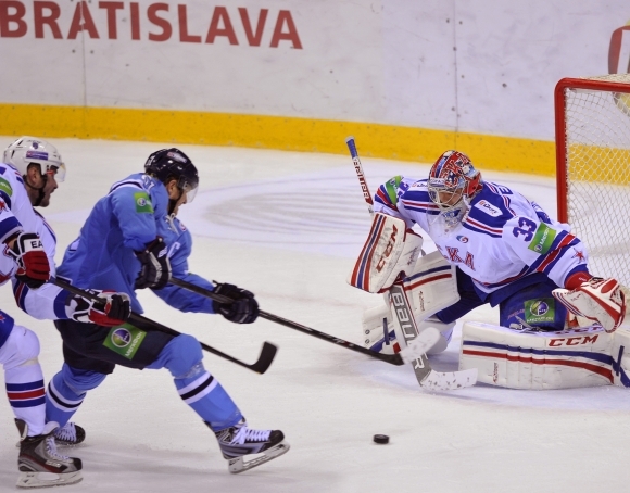 Slovan - SKA 2:3 po sam. nájazdoch