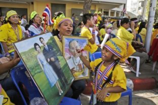 Thajský kráľ oslavuje 86. narodeniny
