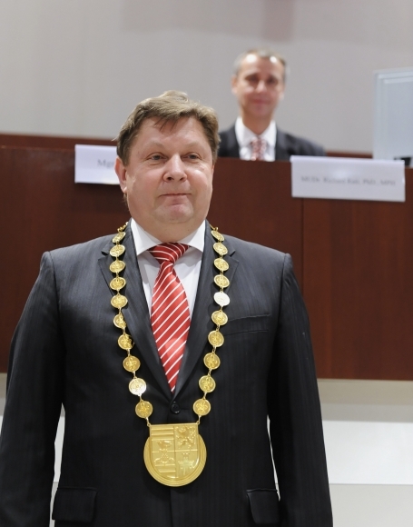 Župan a poslanci KSK zložili sľub