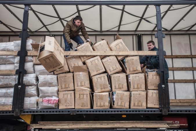 Colníci zošrotovali fejky značkového tovaru za milión eur