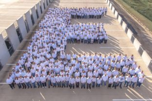 Emerson prepustí v Novom Meste nad Váhom vyše sto ľudí