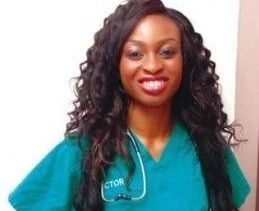 Mladá lekárka mení africké zdravotníctvo, zachraňuje životy v oblakoch