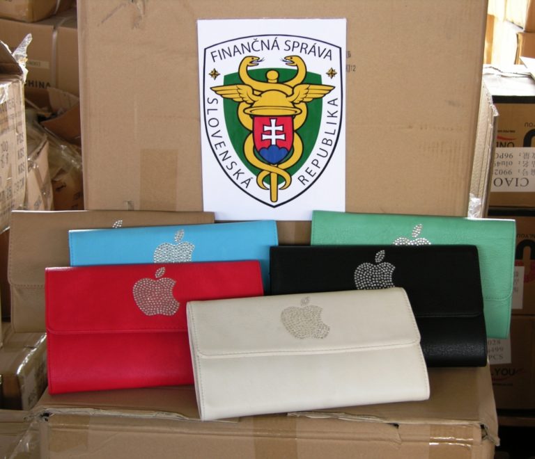 Fejky colnici