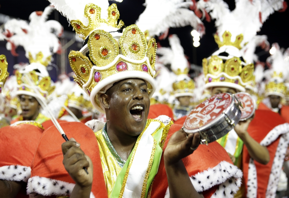 Karneval rozžiaril ulice Ria de Janeira