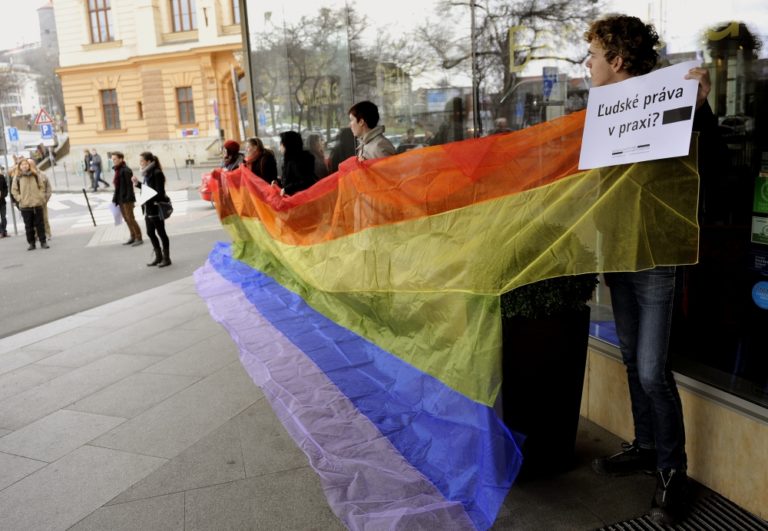 LGBTI komunita protestovala proti vraždeniu gejov
