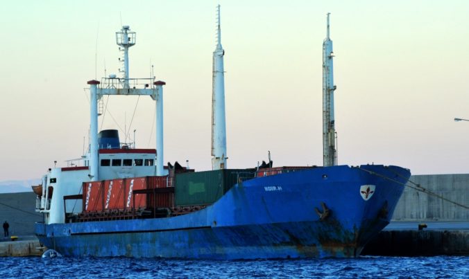 Líbya loď