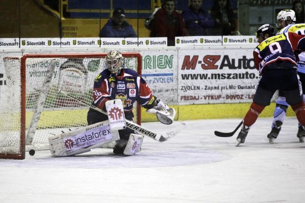 Nitra poľahky zdolala úradujúceho majstra HKM Zvolen