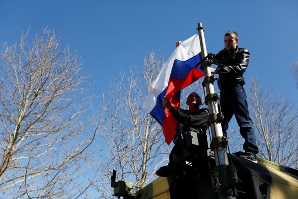 Ruskí vojaci obsadili ukrajinskú základňu Belbek