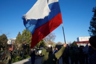 Ruskí vojaci obsadili ukrajinskú základňu Belbek