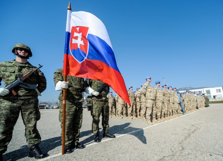Slovenskí vojaci slúžia vlasti, odchádzajú na Cyprus