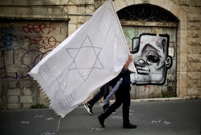Ultraortodoxní židia pochodovali v Jeruzaleme proti povinnej vojenčine