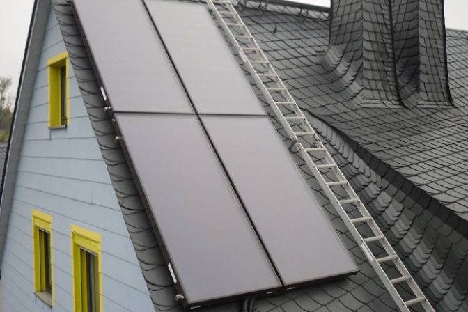 Slnečná energia solárny panel kolektor OZE