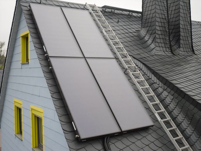 Slnečná energia solárny panel kolektor OZE