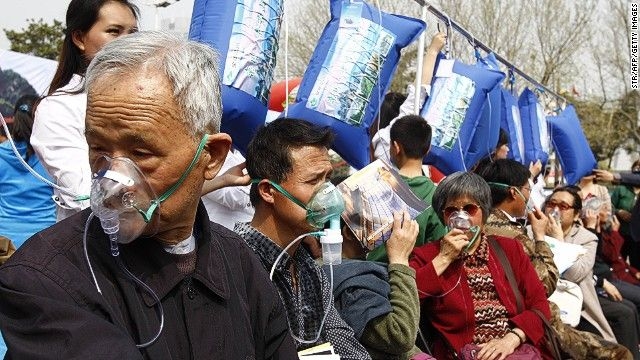V Číne zdarma rozdávajú sáčky s čerstvým horským vzduchom