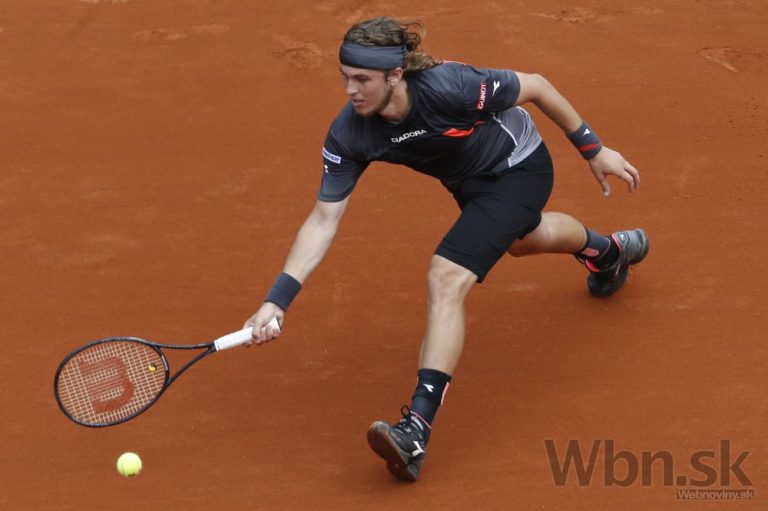 Lukáš Lacko na Roland Garros prehral s Rogerom Federerom