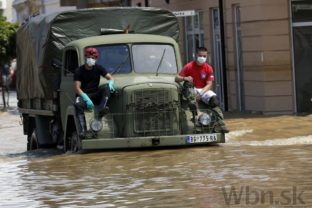Povodne na Balkáne, Srbsko aj Bosna vyhlásili štátny smútok
