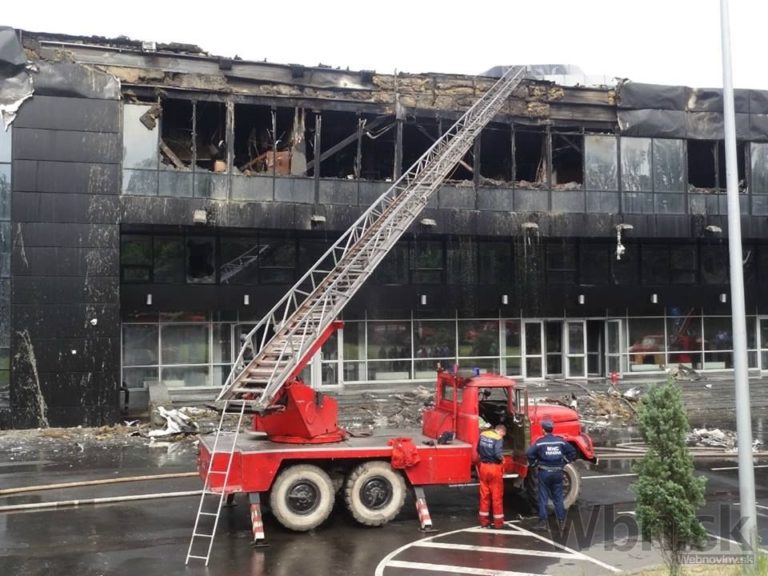 Požiar arény Donbasu Doneck