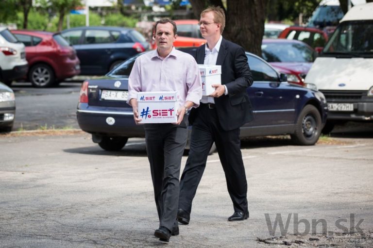 Radoslav Procházka registroval novú politickú stranu Sieť