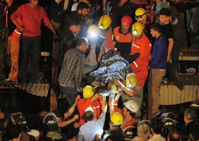 Tragédia v Turecku, výbuch v bani zabil vyše tristo ľudí