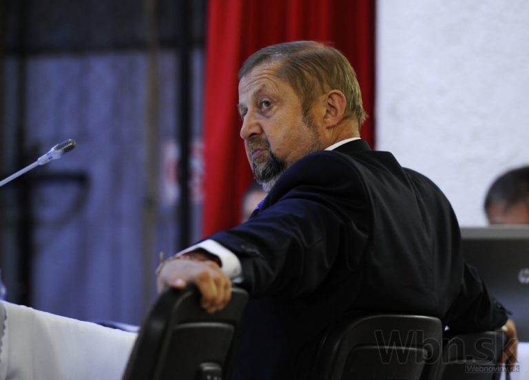 V Sobranciach volia šéfa súdnej rady, Harabin dostal petíciu