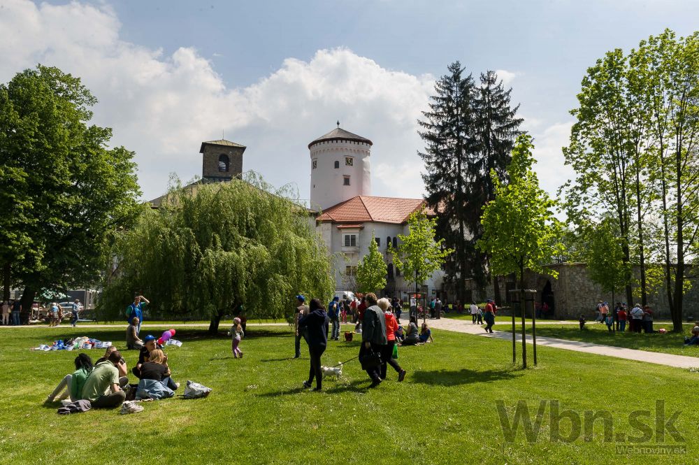 V Žiline sa oslavoval prvý máj, nechýbal ani Robert Fico