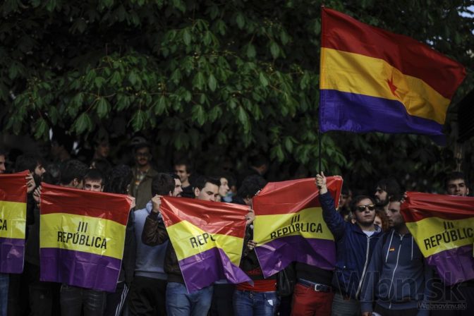 Abdikácia kráľa vyvolala v Španielsku protesty proti monarchii