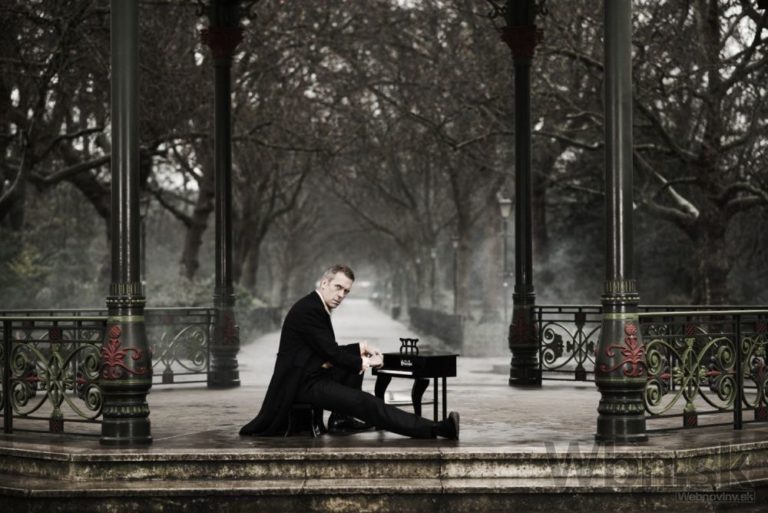 Hugh Laurie alias Doktor House