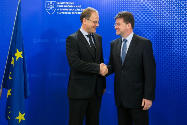 Madarsko navracsics lajcak