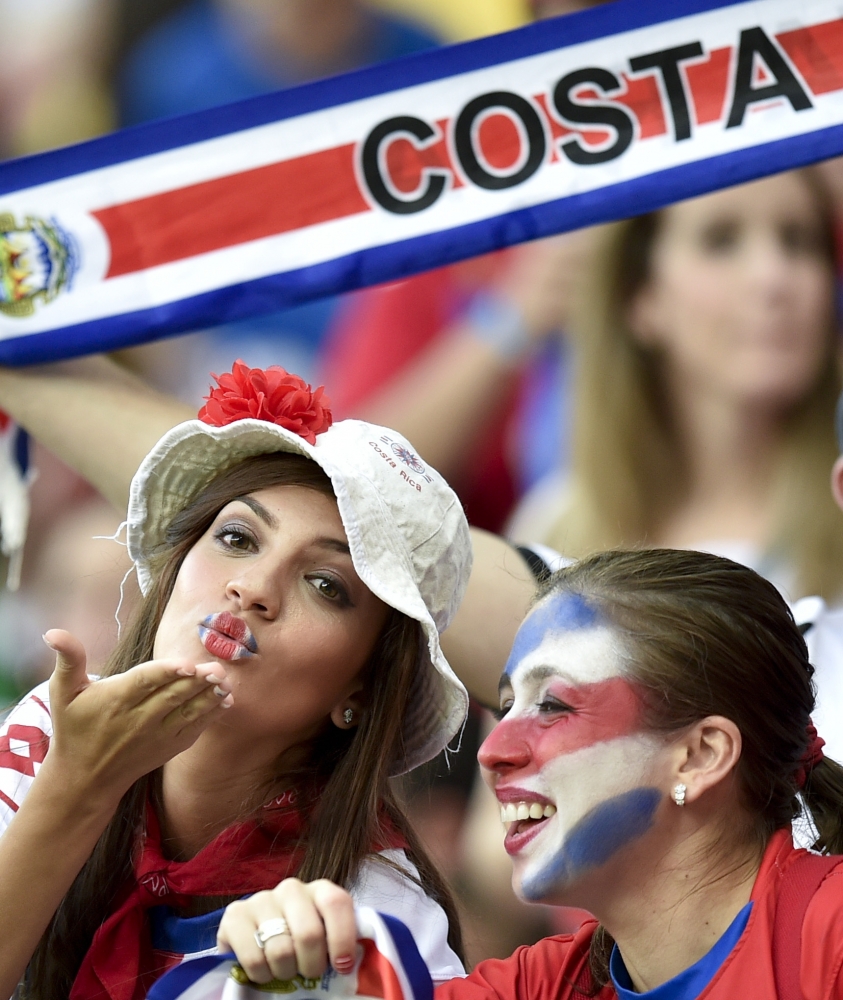 Nedeľňajšie osemfinálové zápasy na MS vo futbale