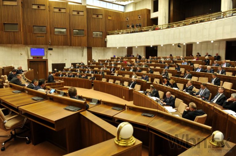 Parlament, poslanci