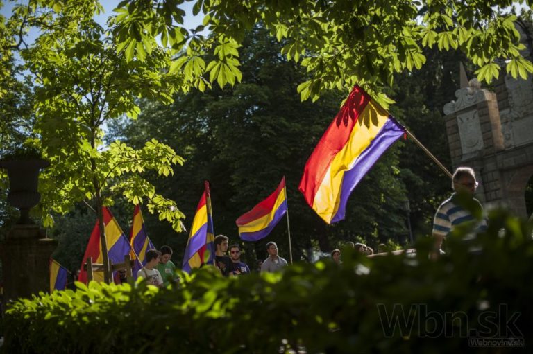 Španieli už nechcú monarchiu, protestami žiadajú referendum