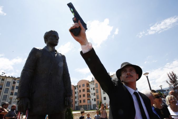 Srbi odhalili sochu vrahovi rakúskeho následníka trónu