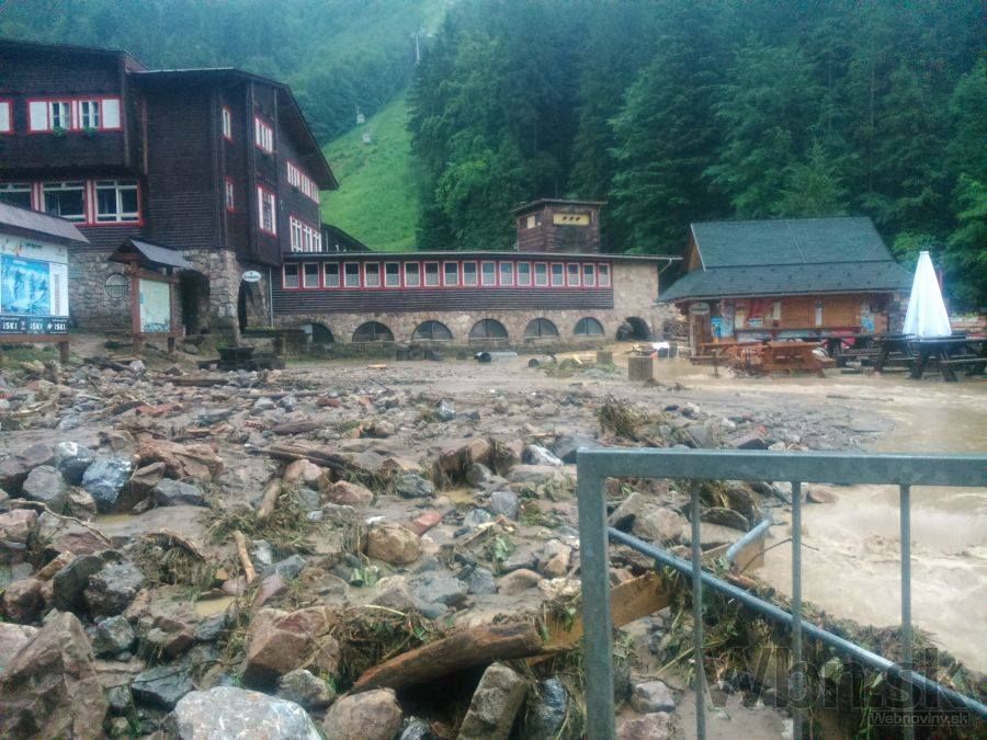Búrky na Slovensku za sebou zanechali spúšť