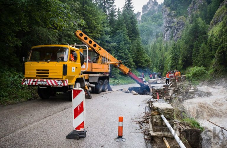Búrky na Slovensku za sebou zanechali dramatickú spúšť