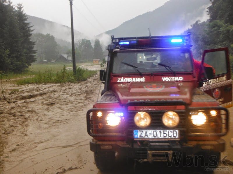 Búrky na Slovensku za sebou zanechali dramatickú spúšť