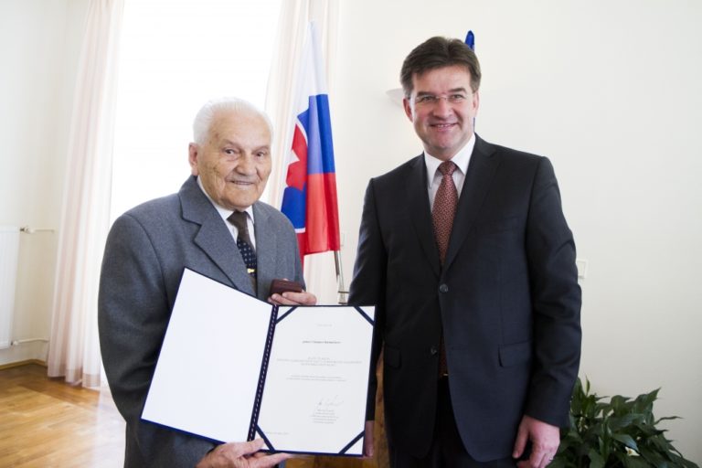 Lajcak viliam Karmazin