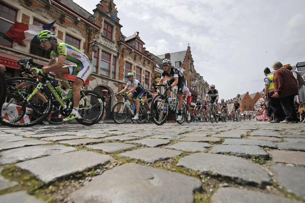 Peter Sagan si v štvrtej etape Tour de France udržal zelený dres