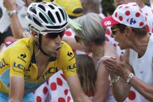 V 13. etape Tour de France sa cyklisti dostali do Álp