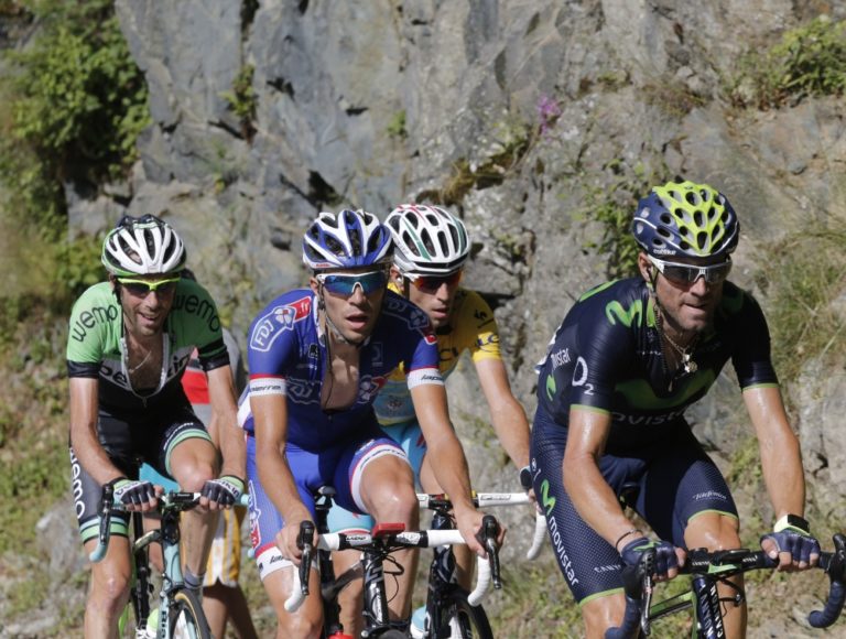 V 13. etape Tour de France sa cyklisti dostali do Álp