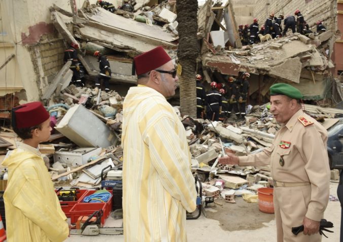 V Casablance sa zrútili obytné domy, usmritili viac ako dvadsať ľudí