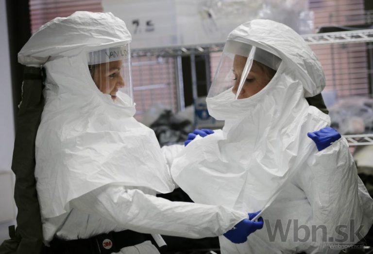 Ebola naháňa strach, počet obetí sa zvyšuje