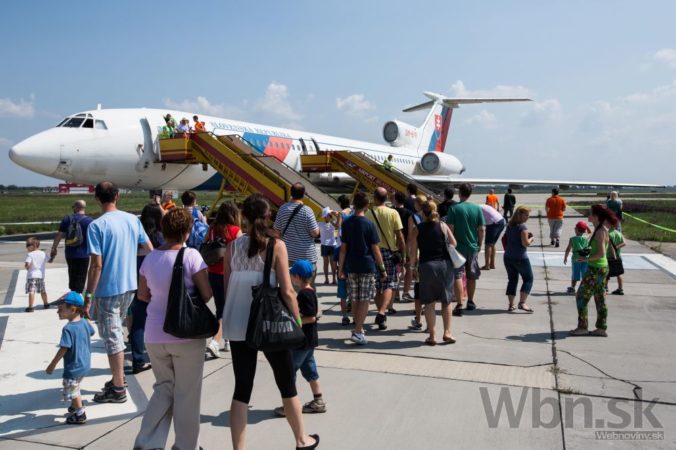 Letisko Bratislava ukázalo verejnosti aj vládny Tupolev
