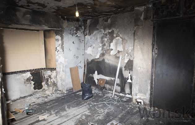Muž chcel romanticky privítať partnerku, podpálil dom