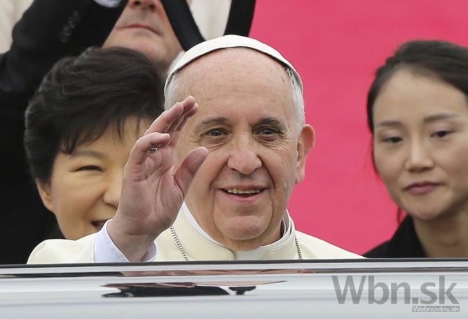 Pápež pricestoval na historickú návštevu do Južnej Kórey